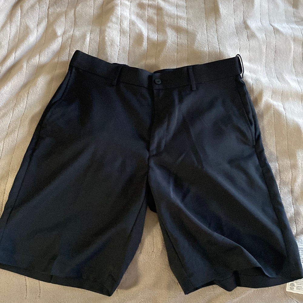 Men’s Grandslam black golf shorts, size 34 waist